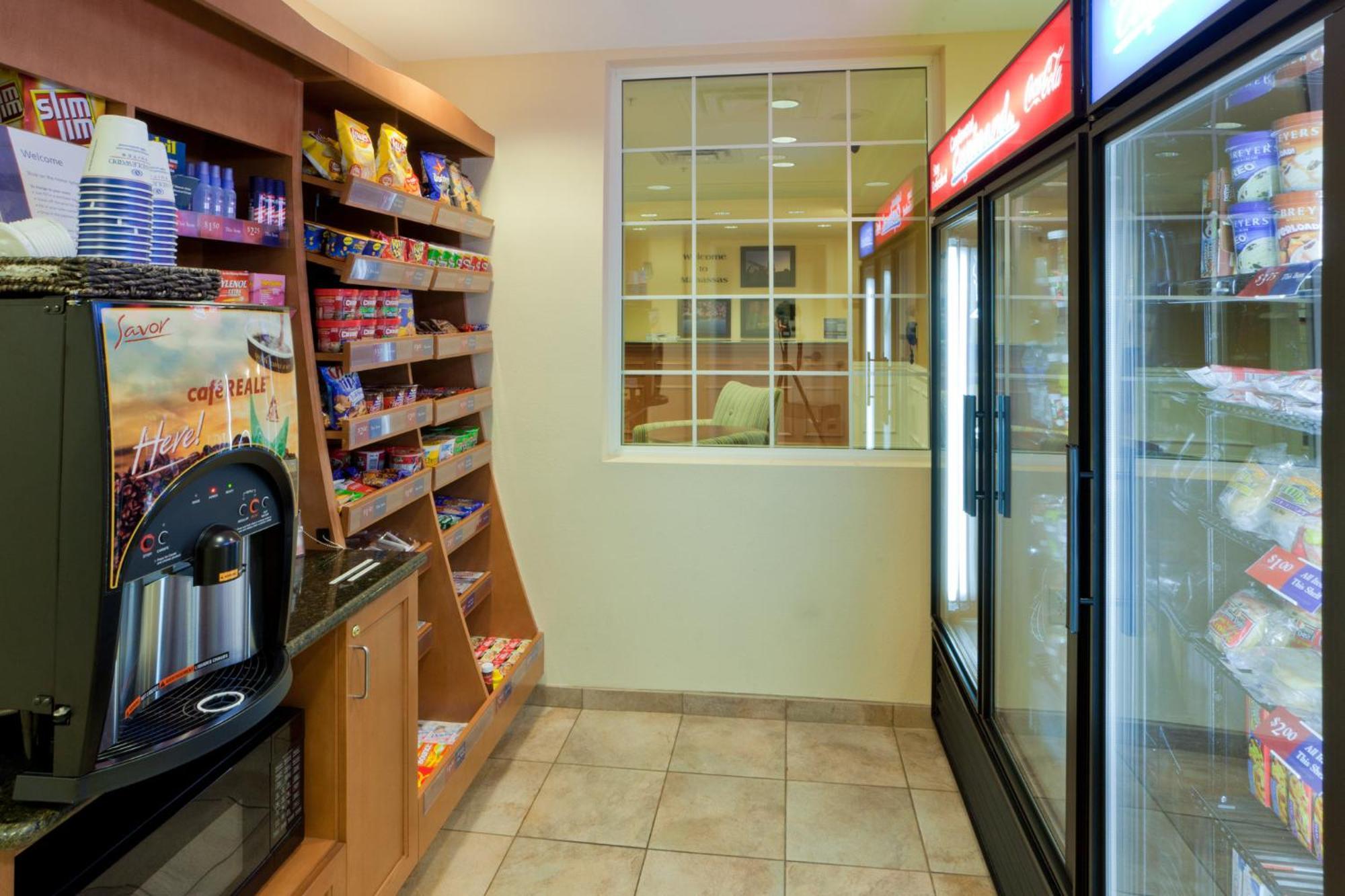 马纳萨斯烛木套房酒店 外观 照片